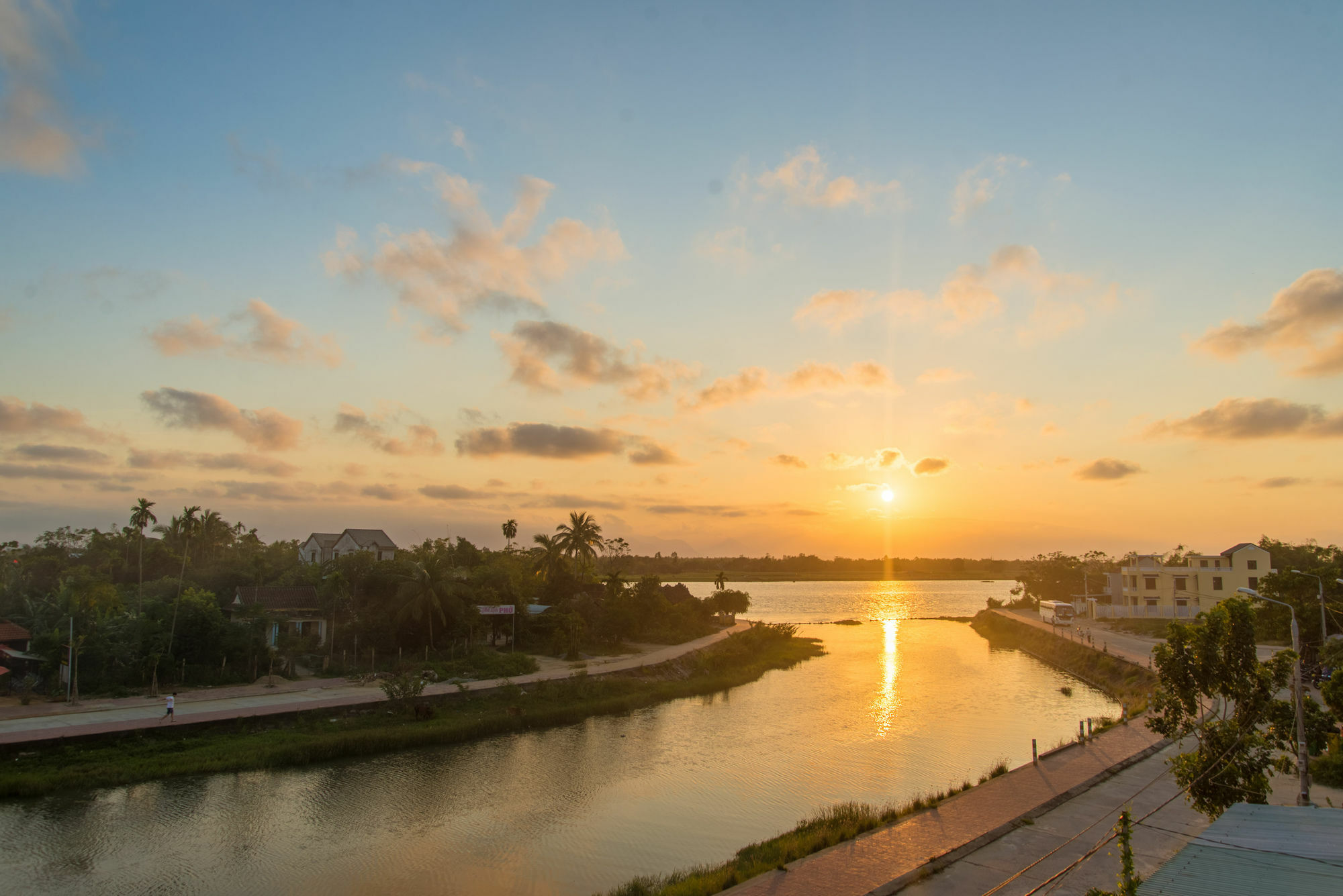 Dong Nguyen Riverside Homestay Хойан Экстерьер фото